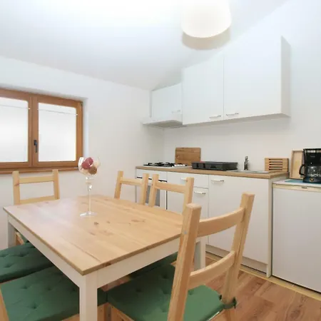 Dragan 1834 Apartmán